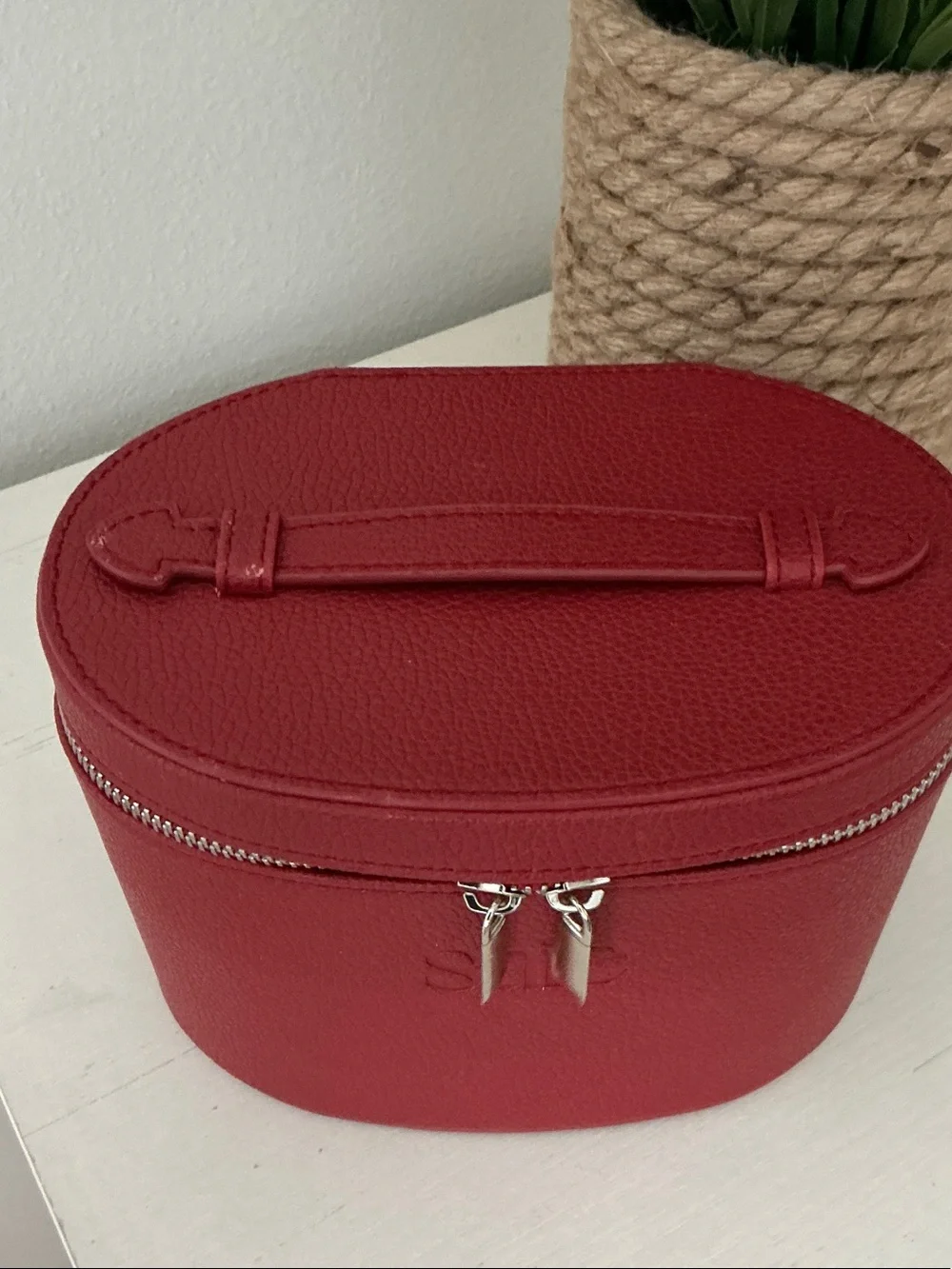 Saie Red Pebbled Cosmetic Travel Case